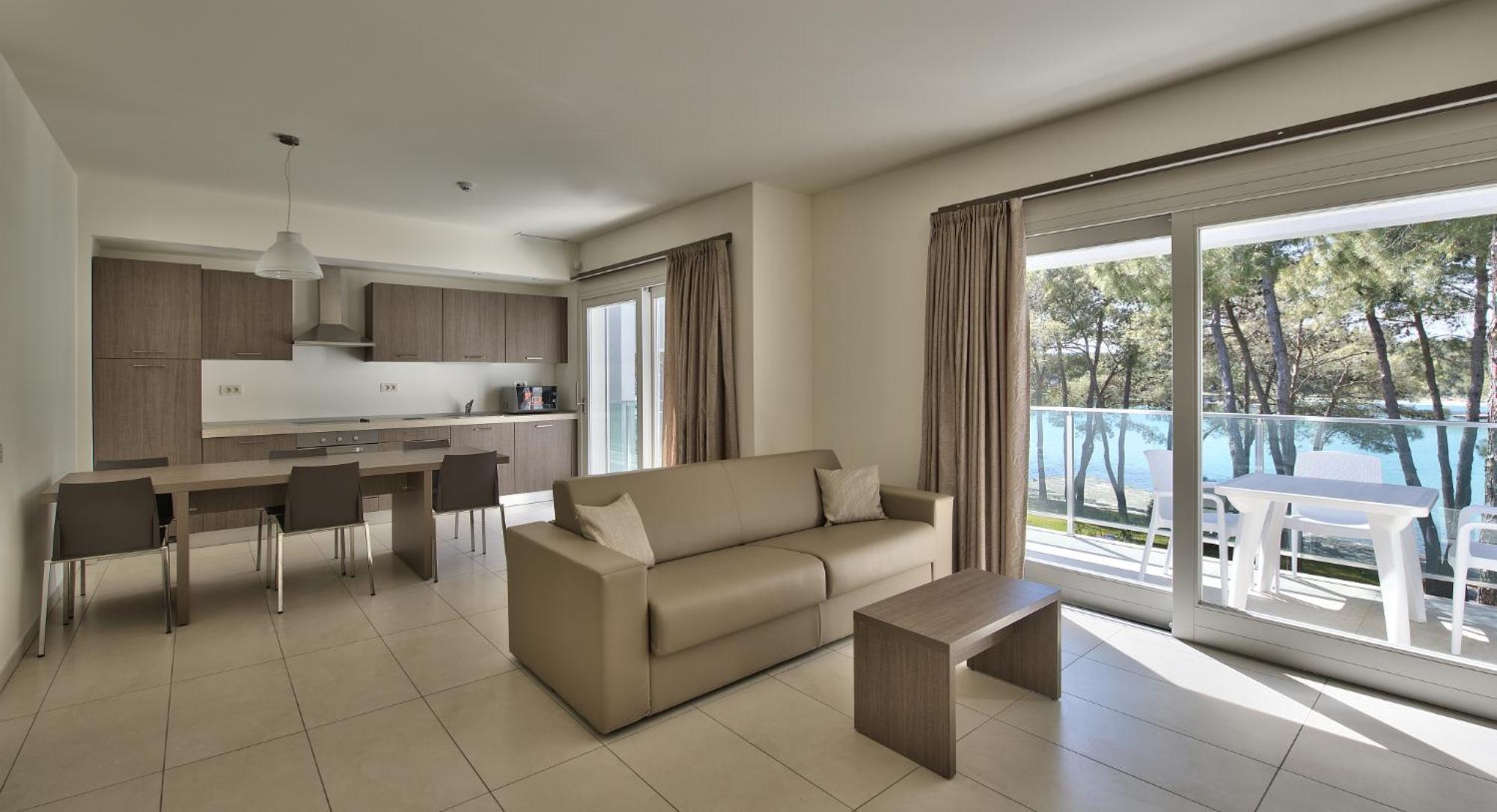 Two-Bedroom Apartment Sea Side View,850178921:JPEG