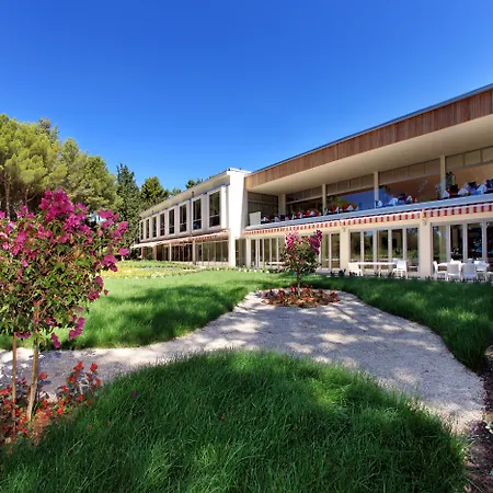 Crvena Luka Resort-2